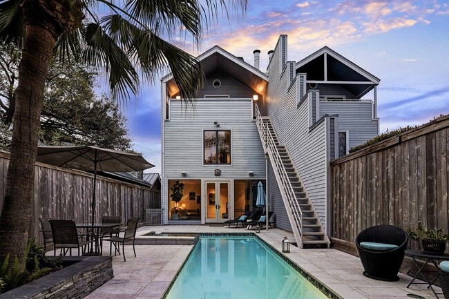 Building Photo - 1417 Harold St