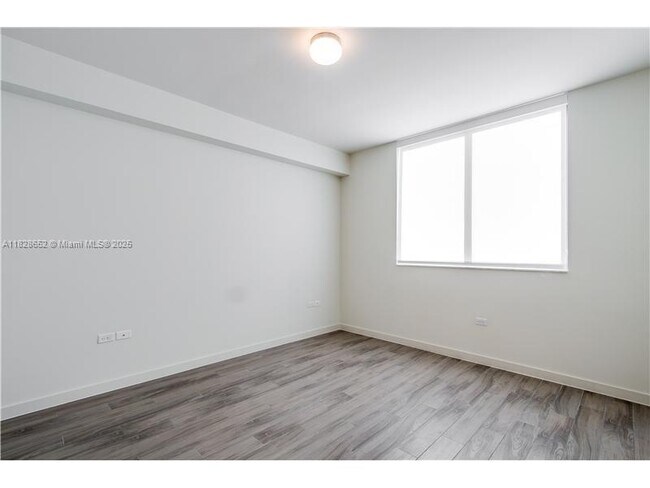 Photo - 999 SW 1st Ave Unit 1810
