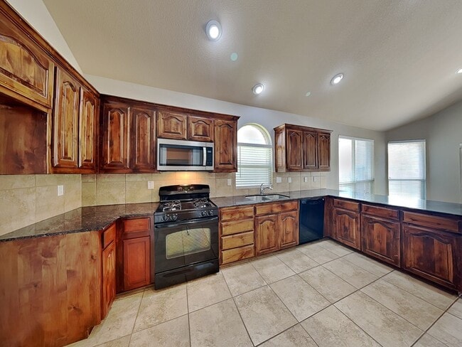 Photo - 6204 Kristen Dr