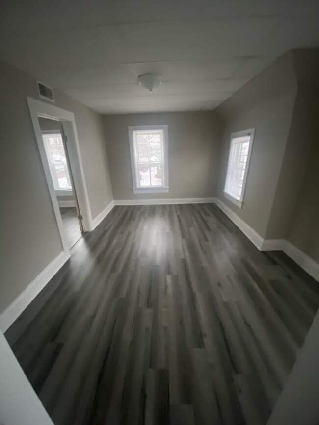 Photo - 829 W Franklin St Unit 829 W. Franklin St 1/2