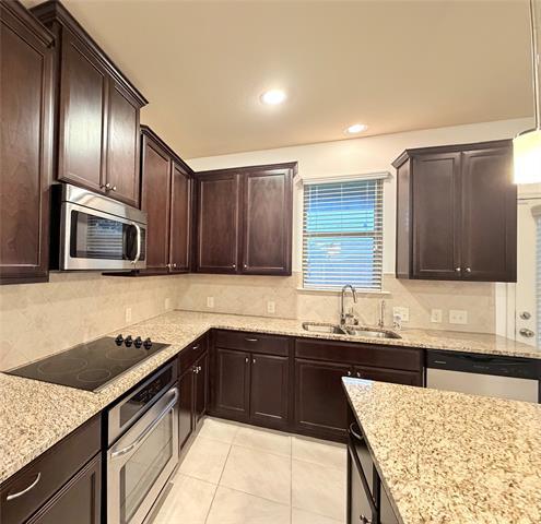 Photo - 305 Rustic Oak Ln