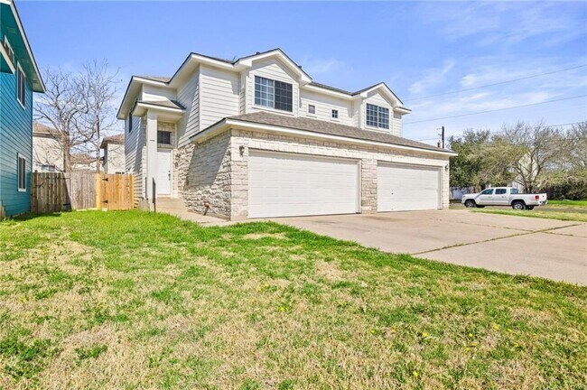 Photo - 1700 Constantino Cir