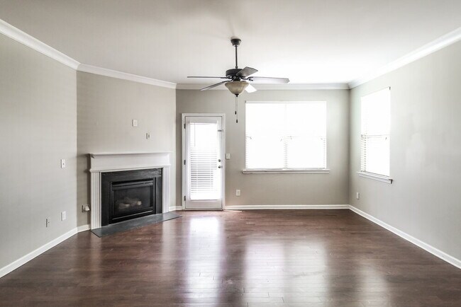 Photo - 4260 Arch Pass