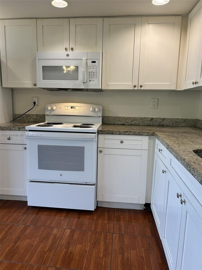 Photo - 8520 SW 133rd Avenue Rd Unit 213