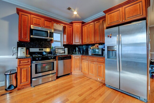 Photo - 572 Liberty Ave Unit 2