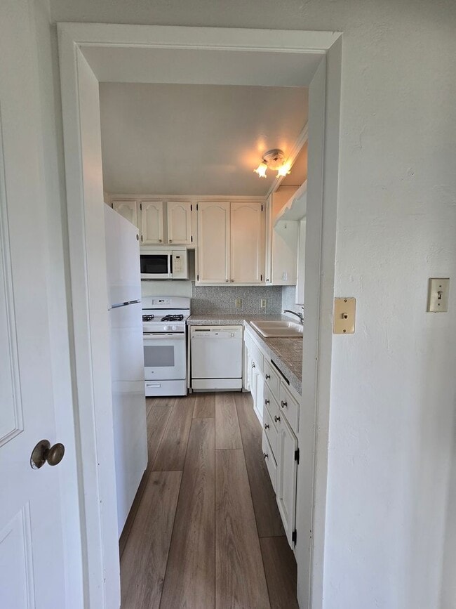 Photo - 3-Bedroom Home with Indoor Laundry and Ocean View