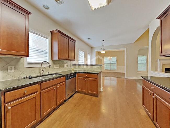 Photo - 2465 Hickory Station Cir