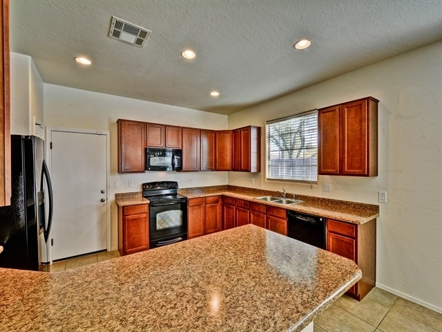 Photo - 15179 W Montecito Ave