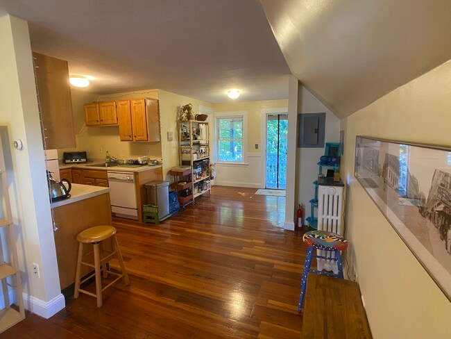 Photo - 8 Mendelssohn St Unit 3