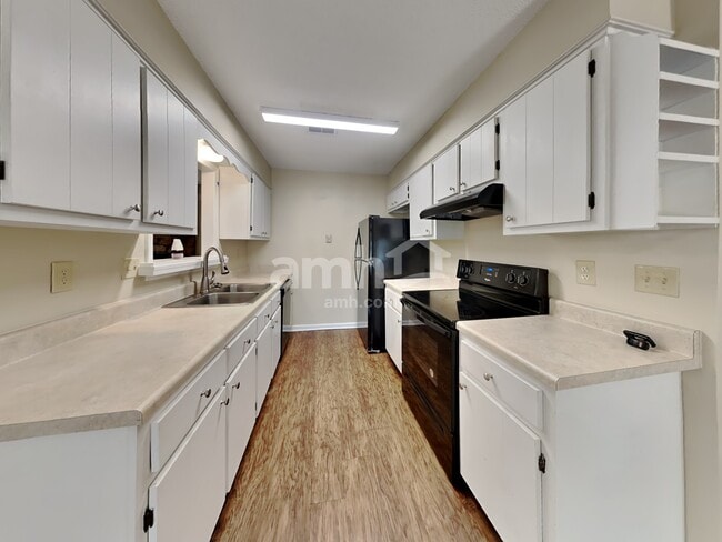 3108 Sleepy Hollow Rd
