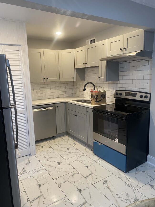 Photo - 1820 Metairie Rd