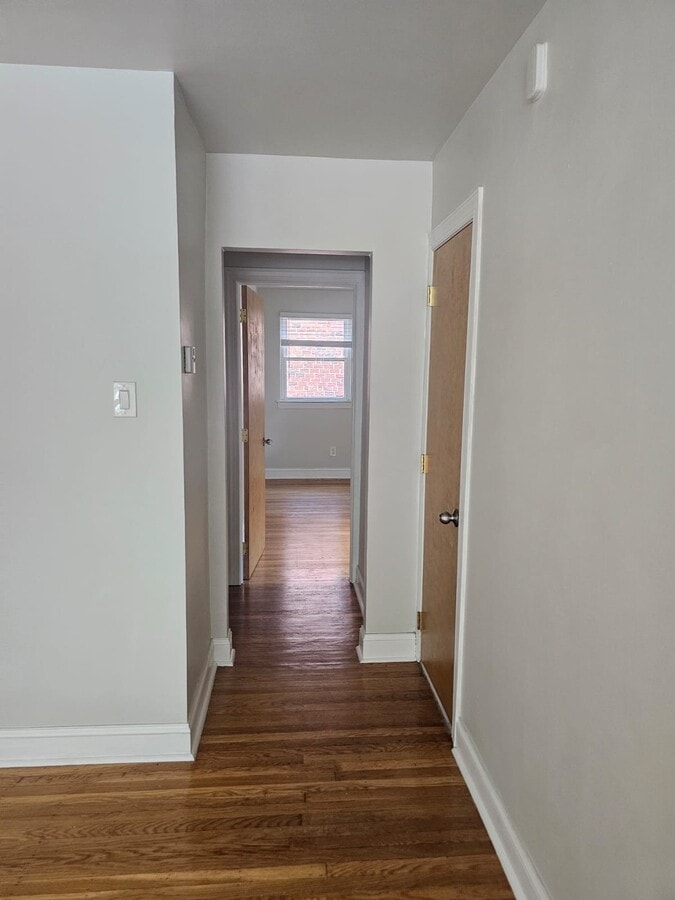 Photo - 31 St Albans Ave Unit 2nd Floor