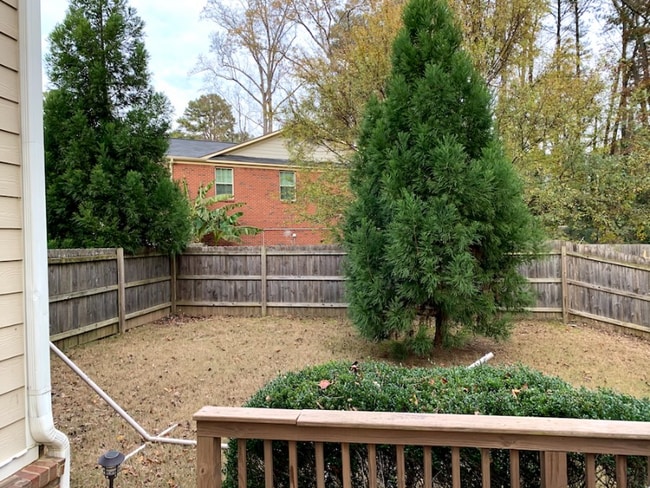 Photo - 1925 Gregory Run NE