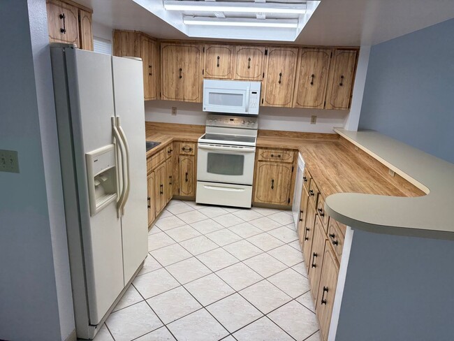 Photo - NICE TWO BEDROOM TWO BATH HOME IN GREAT NEIGHBORHOOD !!!!