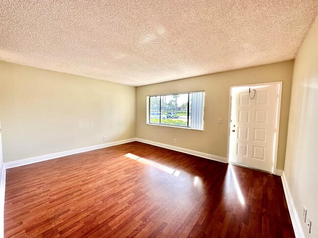 Photo - 1405 Meadows Cir W Condo Unit 1405