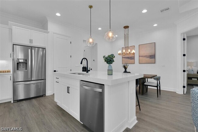 Photo - 7242 Saona CT