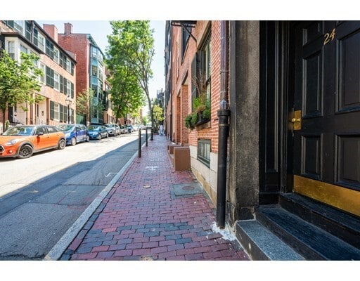 Photo - 20 Joy St Unit 4