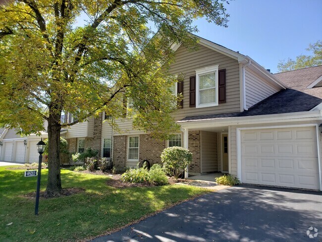 Building Photo - 0N212 Windermere Rd Unit 2807 Rental