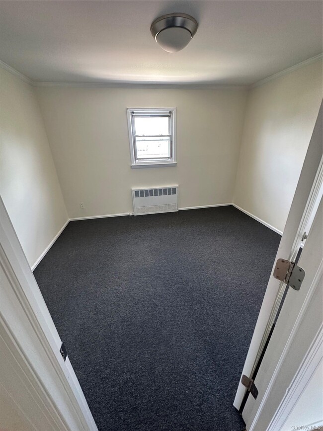 Photo - 137 Nassau Blvd