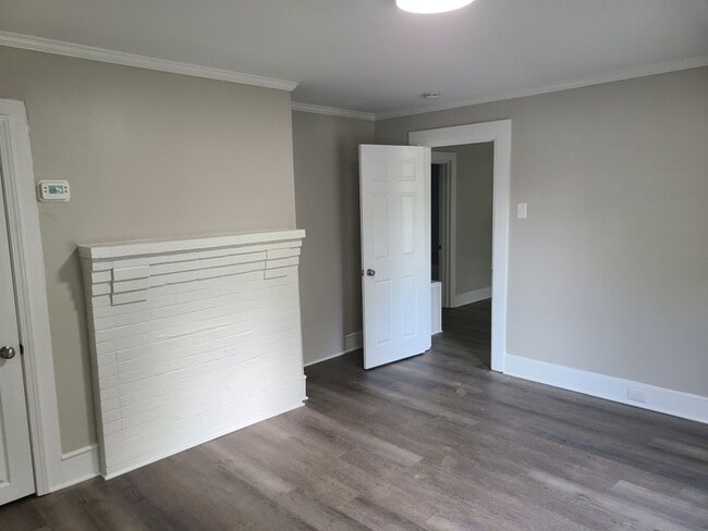 Photo - 2321 Dacian St Unit B