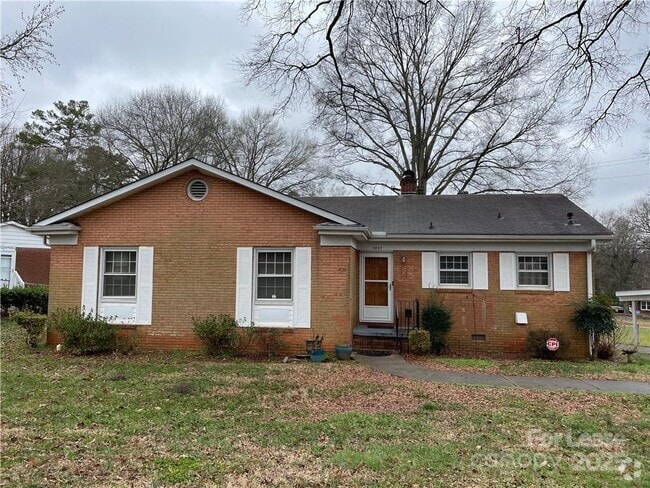 Building Photo - 3847 Whitehall Dr Rental