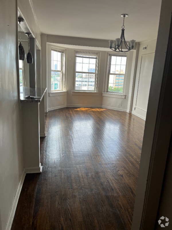 Building Photo - 1 W 28th St Rental