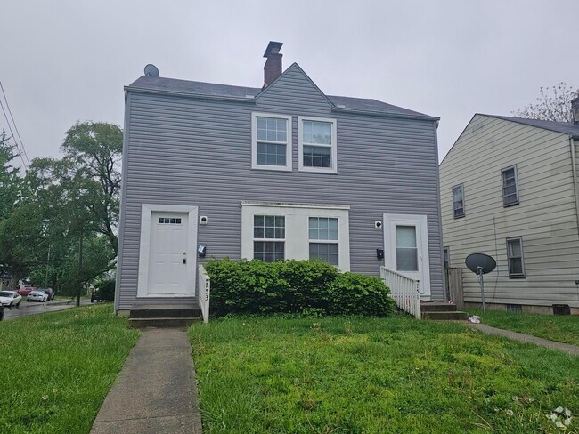 Building Photo - 753 E Mithoff St Rental
