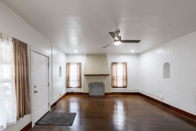Photo - W347IL Unit Upstairs