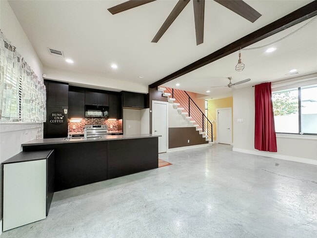 Photo - 68 Meadow Lea Dr