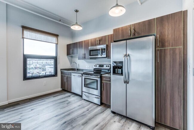 Photo - 4800 Brown St Unit 405