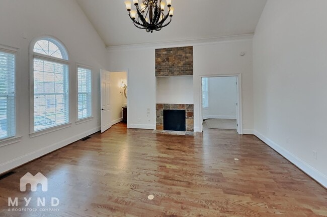 Photo - 1819 Luther St