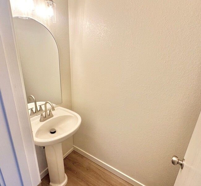 Photo - NEW IN MANAGEMENT - AVAILABLE NOW! RENOVAT...