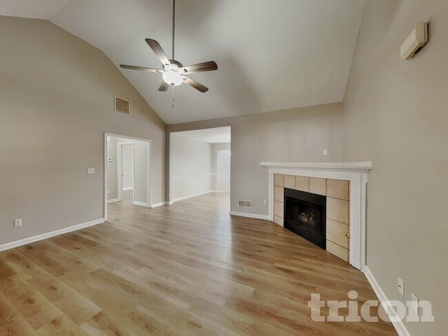 Photo - 210 Baxter Ln