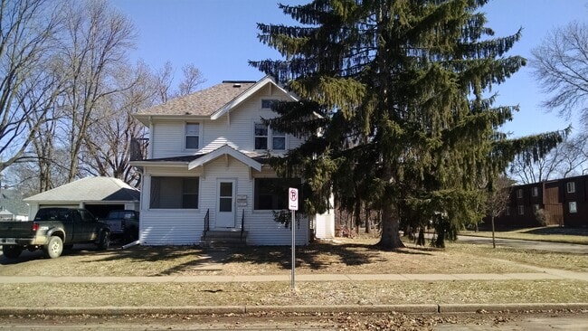 Photo - 511 2nd Ave