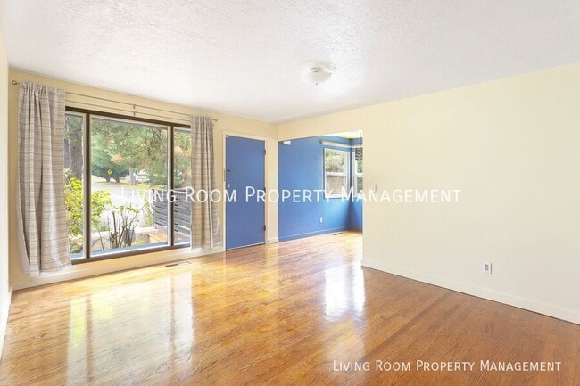 Photo - 8414 N Peninsular Ave