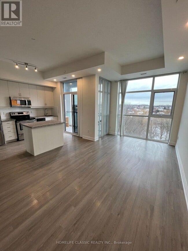 Photo - 8763 Bayview Ave Unit 630