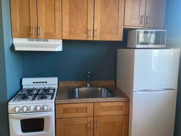 Building Photo - 2255 Market St