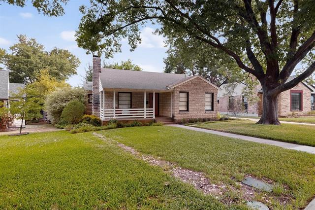 Photo - 2323 Barberry Dr