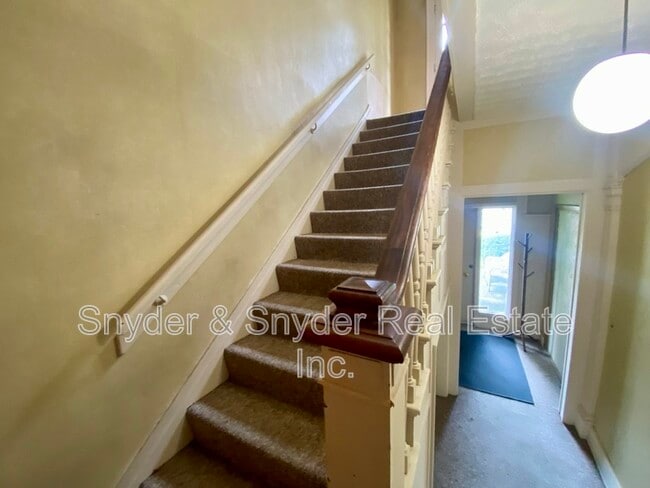 Photo - 777 W Market St
