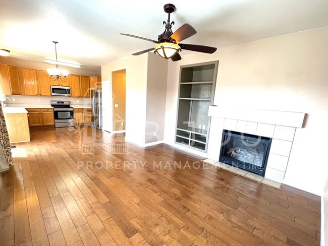 Photo - 3739 Range Dr