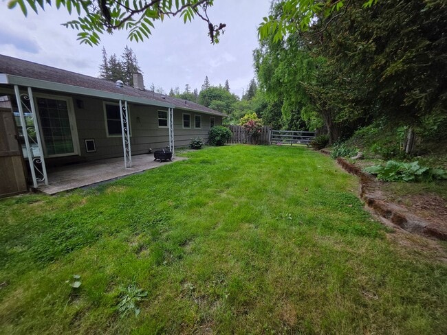 Photo - Central Kitsap Home with Large Fenced Yard Close to Shopping, Base, & Kitsap Lake