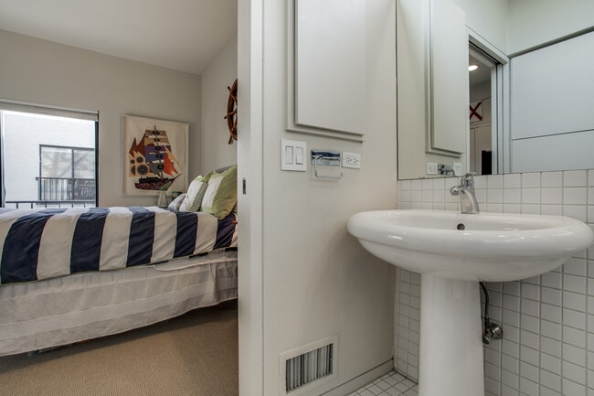 Photo - 4114 Normandy Ave