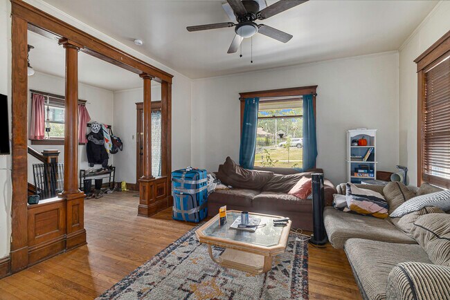 Photo - 405 N Ashley St