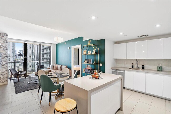 Photo - 1600 NE 1st Ave Unidad 1208