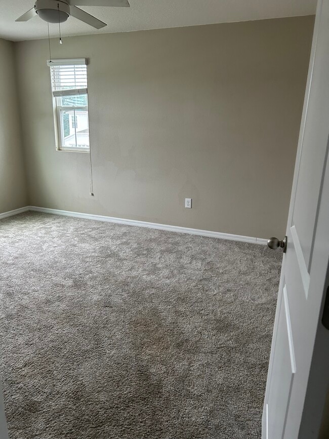 Photo - 3915 Bramblewood Loop