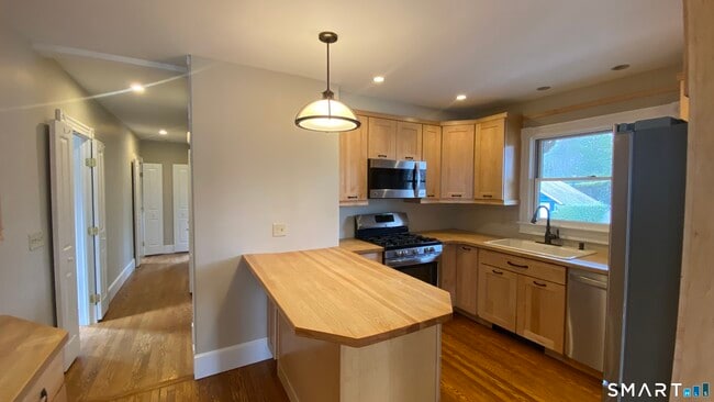 Photo - 86 Belleview Ave