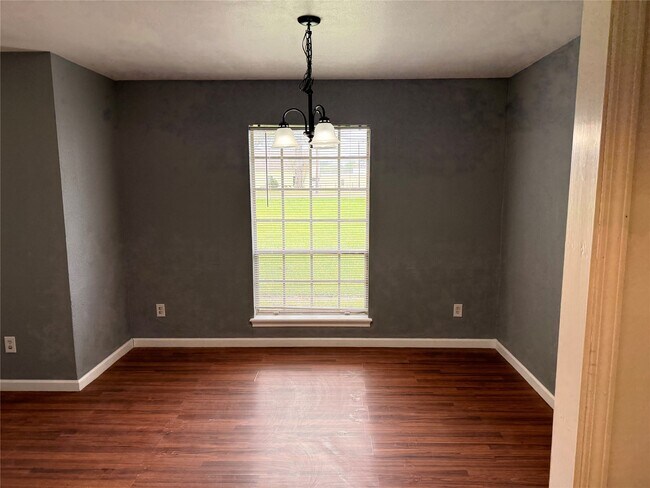 Photo - 141 Slade St