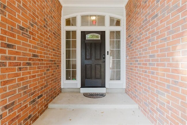 Photo - 6614 Bramber Ln