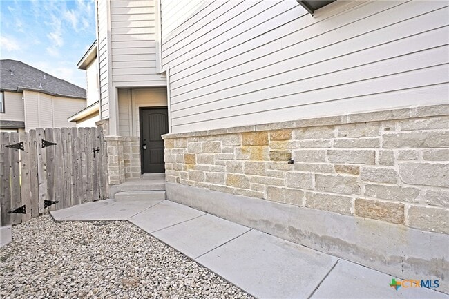 Photo - 1661 Barrett Ave