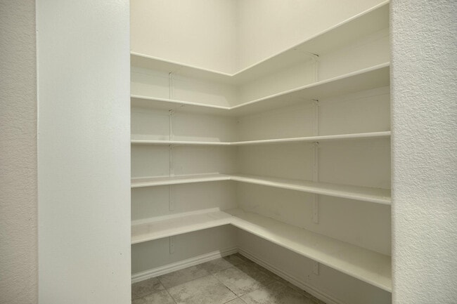 Photo - 8333 Paola St